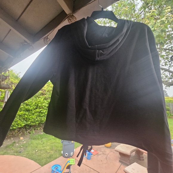 WOMANS CROPPED CK PULLOVER - Picture 2 of 5